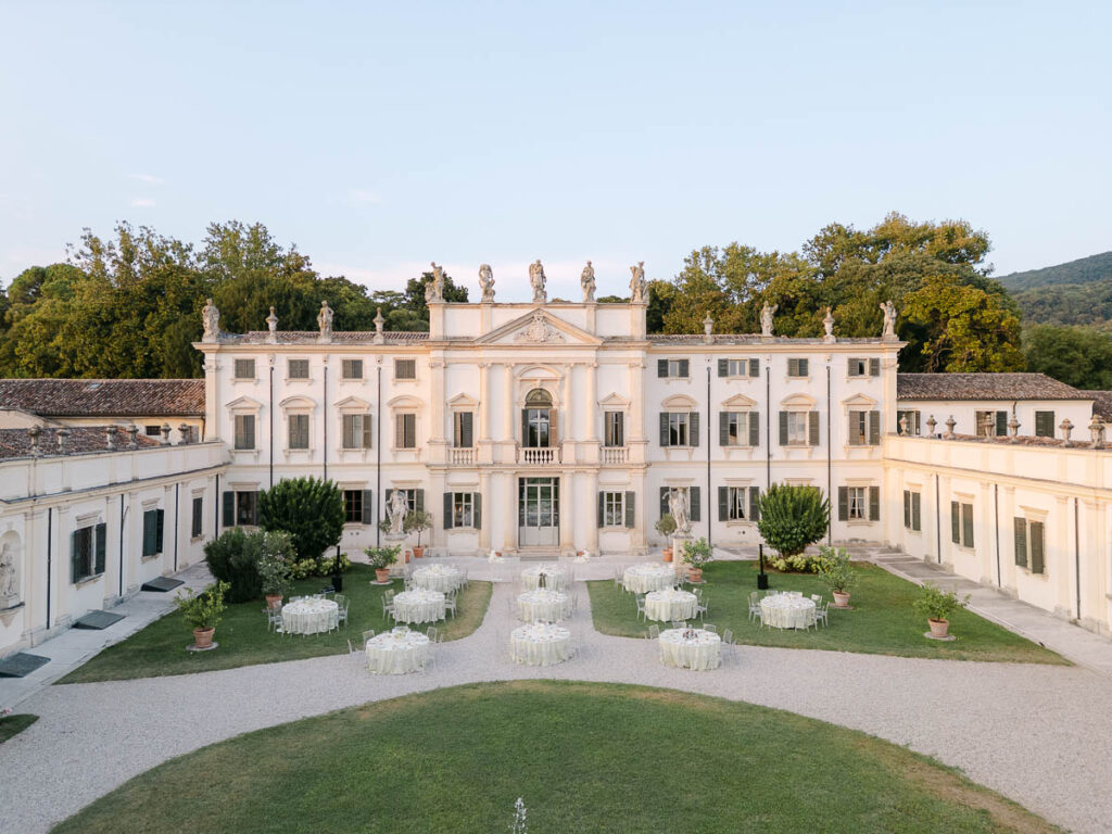 Villa Mosconi Bertani allestita per un matrimonio in Valpolicella